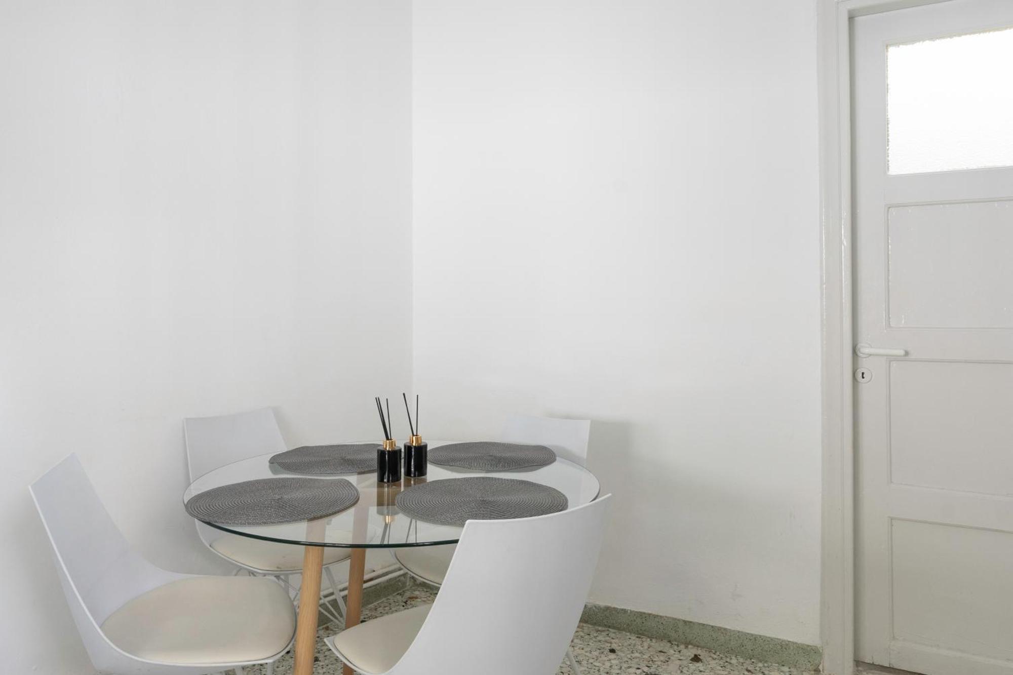 Detached House 1Km From Acropolis Filopappou Atenas Exterior foto