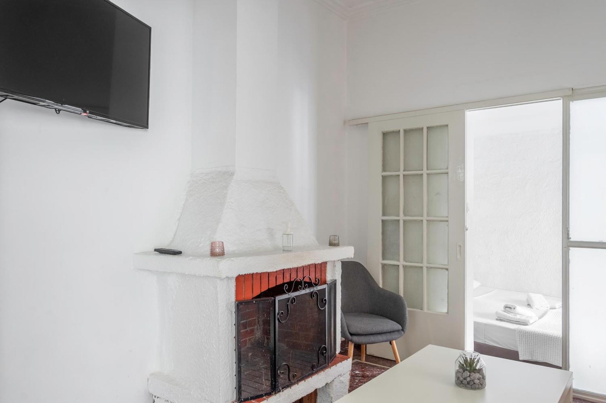 Detached House 1Km From Acropolis Filopappou Atenas Exterior foto